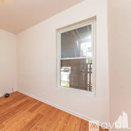 Image 2 - 1310 W Winnemac Ave, Unit 1R - Apartment for rent