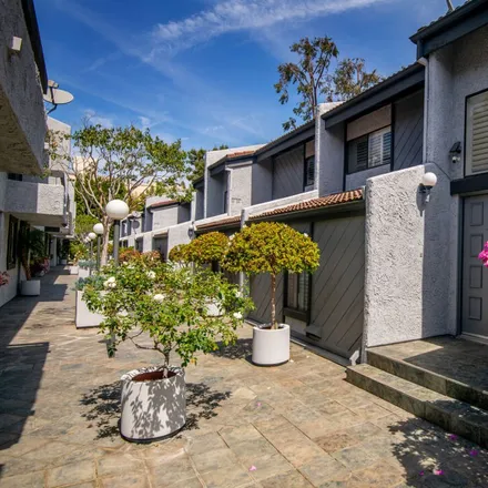 Image 7 - 1925 South Beverly Glen Boulevard, Los Angeles, CA 90025, USA - Townhouse for sale