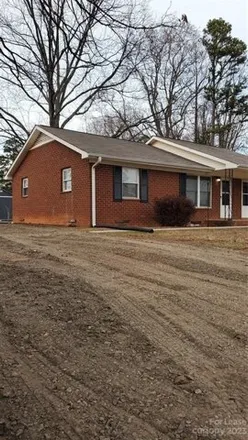 Rent this 2 bed house on 2718 Aden Avenue in Smyre, Gastonia