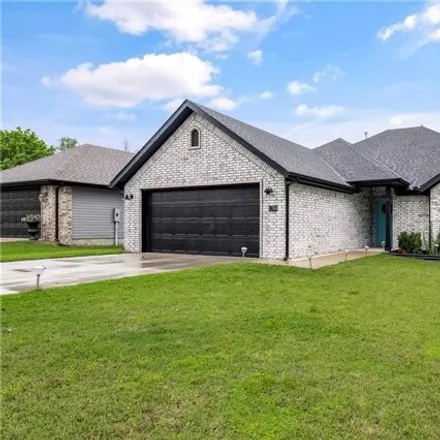 Buy this 3 bed house on 1738 Anthony Drive in Rogers, AR 72756