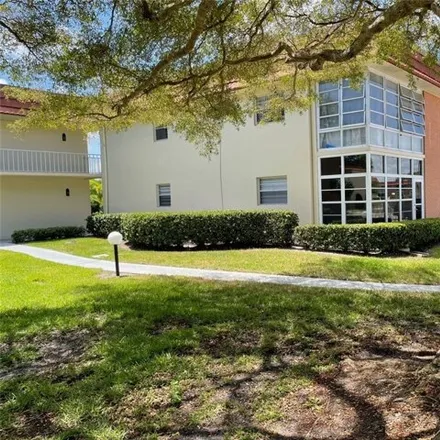 Rent this 1 bed condo on 72 Royal Oak Court in Florida Ridge, FL 32962