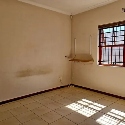 Image 3 - Rachel Bloch Avenue, Sonnendal, Parow, 7500, South Africa - Apartment for rent