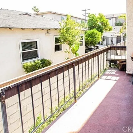 Image 9 - 320 McHenry Rd Unit 32, Glendale, California, 91206 - Townhouse for sale