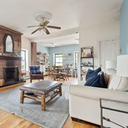 Rent this 2 bed townhouse on 146 Hoyt Street in New York, NY 11201