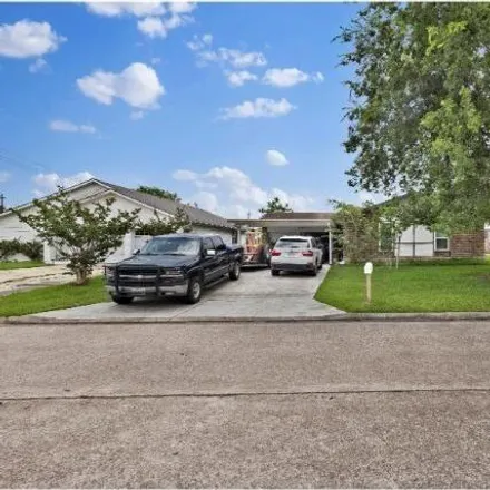 Buy this 3 bed house on 11610 Grapewood Dr in Houston, Texas
