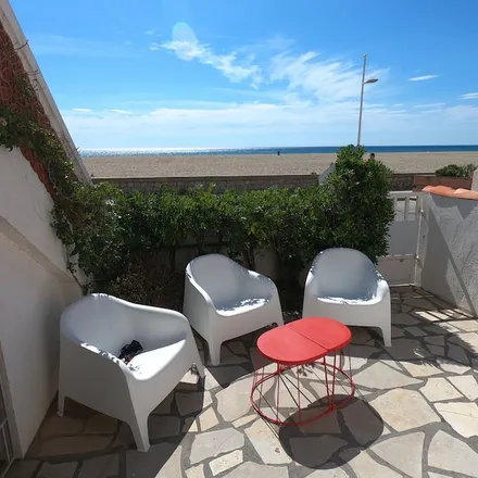 Image 8 - 11370 Leucate, France - Apartment for rent