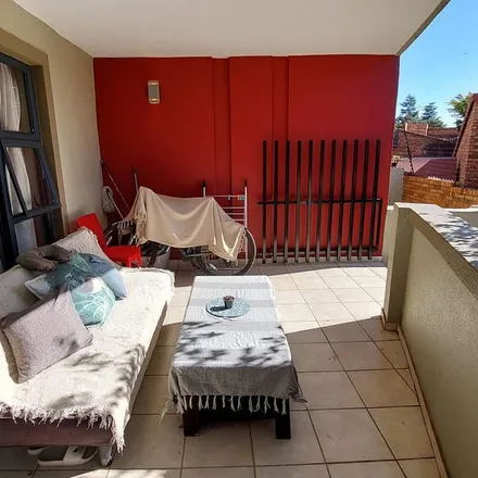 Image 4 - Montrose Avenue, Johannesburg Ward 100, Randburg, 2188, South Africa - Apartment for rent