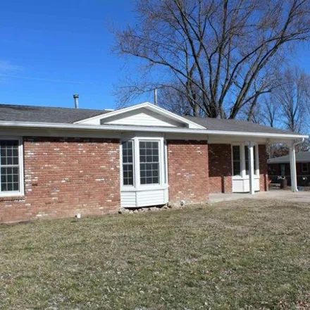 Image 2 - 271 Carlene Drive, Pettis County, MO 65301, USA - House for sale