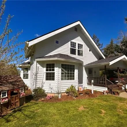Buy this 4 bed house on Old Raymond South Bend Road in Raymond, WA 98577