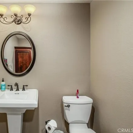 Image 8 - 2285 Campus Avenue, Upland, CA 91784, USA - House for sale
