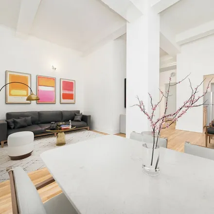 Rent this 3 bed apartment on 120 East 31st Street in New York, NY 10016