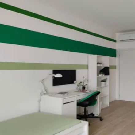 Rent this 2 bed room on Ghenza in Via Pietro Pomponazzi, 20136 Milan MI