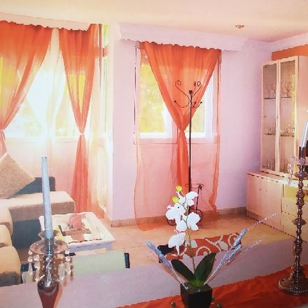 Rent this 1 bed room on Calle San Bartolomé in 7, 5