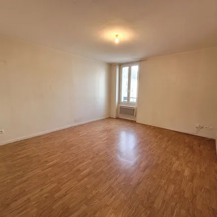 Rent this 2 bed apartment on 42 Avenue du Président Roosevelt in 77100 Meaux, France