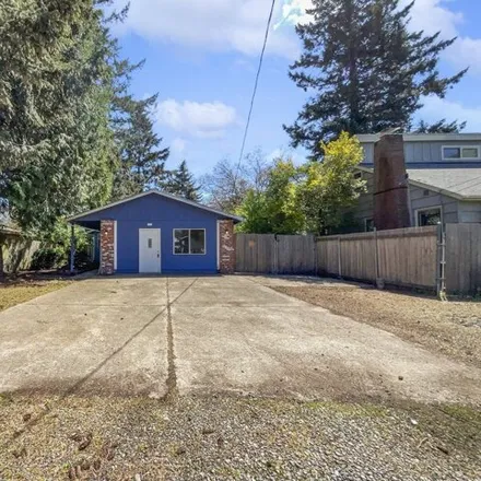 Buy this 3 bed house on 124 Northeast 108th Avenue in Portland, OR 97220