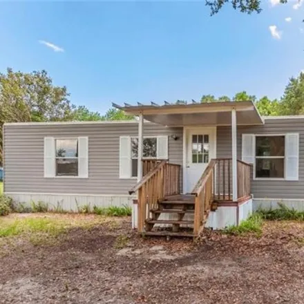 Buy this studio apartment on 41315 Sleepy Lane in Lake County, FL 32159