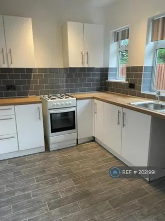 Image 3 - Leicester Street, Stockport, SK5 6NS, United Kingdom - House for rent