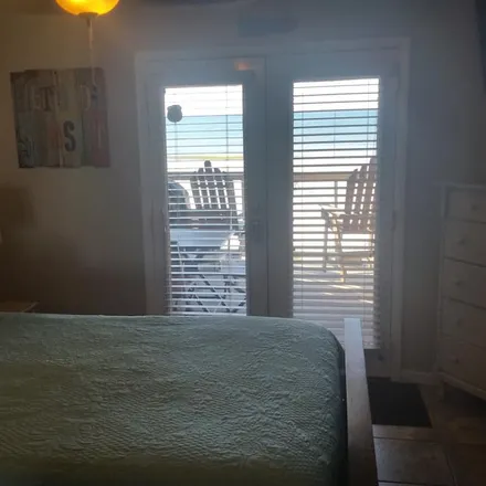 Rent this 1 bed house on Miramar Beach Dr in Pensacola, FL