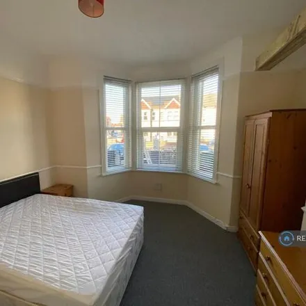 Rent this 1 bed house on 7 Emmanuel Road in Exeter, EX4 1EJ