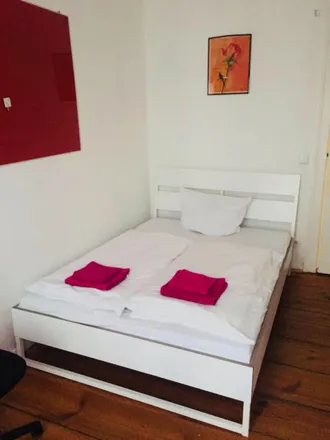 Rent this 3 bed room on Steinplatz 1 in 10623 Berlin, Germany