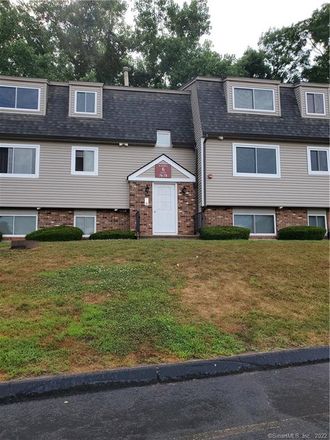 Rent this 2 bed condo on 1-78 Evergreene Road in Wallingford, CT 06492