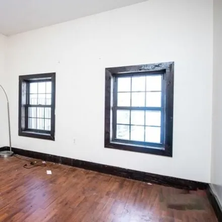 Image 7 - 98 Stanhope Street, New York, NY 11221, USA - House for rent