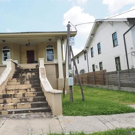 Buy this 3 bed house on 1915 Robert Street in New Orleans, LA 70115