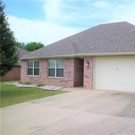 Rent this 3 bed house on 607 Eagle Drive in Gravette, AR 72736