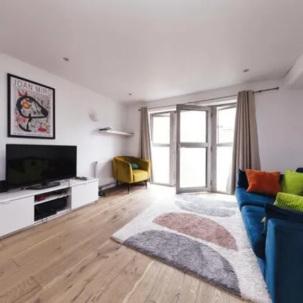 Image 1 - Brixton Water Lane, London, SW2 1BF, United Kingdom - Apartment for sale