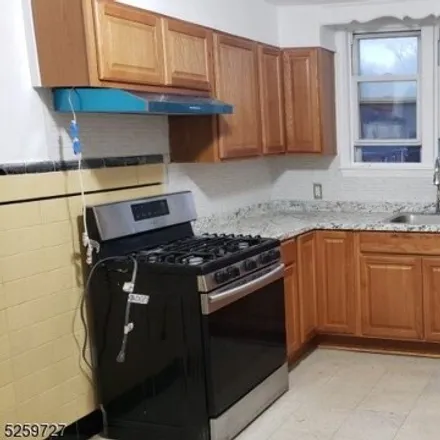 Image 9 - 121 Haledon Avenue, Paterson, NJ 07522, USA - Apartment for rent