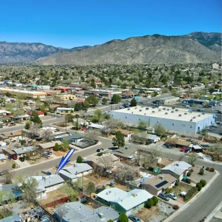 Image 8 - 11706 Ralph Avenue Northeast, Albuquerque, NM 87112, USA - House for sale