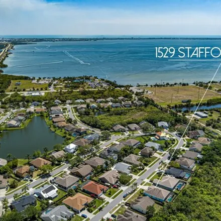 Image 2 - 1529 Stafford Avenue, Merritt Island, FL 32952, USA - House for sale
