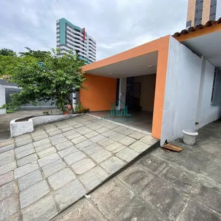 Rent this 4 bed house on Rua Publicitário Ranildo Cavalcante in Gruta de Lourdes, Maceió - AL