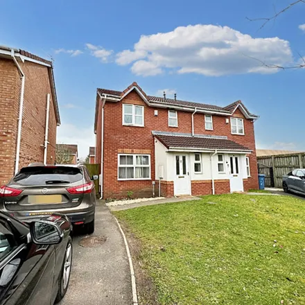 Buy this 3 bed duplex on Henty Close in Worsley, M30 7ER