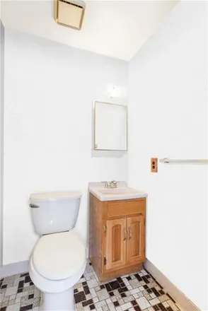Image 5 - 1691 11th Avenue, New York, NY 11218, USA - House for sale