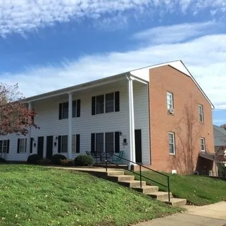 Rent this 2 bed house on 889 Moncure Street in Fredericksburg, VA 22401