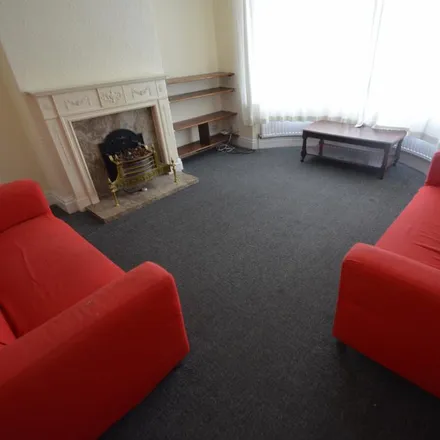 Rent this 4 bed house on 25 St Anne's Road in Leeds, LS6 3NY