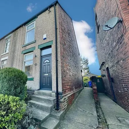 Rent this 2 bed house on Smithfield Road in Sheffield, S12 3JN