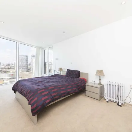 Image 3 - Coral Apartments, 17 Western Gateway, Custom House, London, E16 1AQ, United Kingdom - Apartment for rent