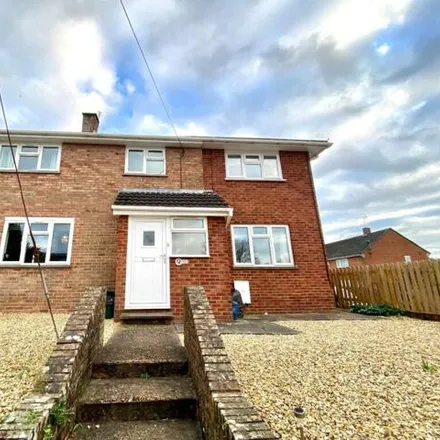 Buy this 4 bed duplex on Courtney Road in Tiverton, EX16 6HQ