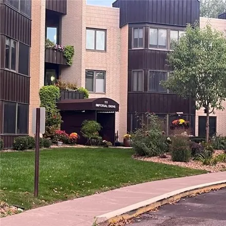 Buy this 2 bed condo on 111 Imperial Drive West in West St. Paul, MN 55118