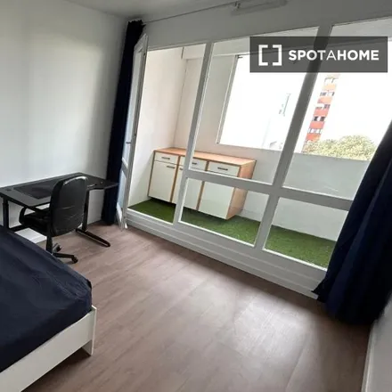 Image 1 - 2 Rue Édouard Tremblay, 94400 Vitry-sur-Seine, France - Room for rent