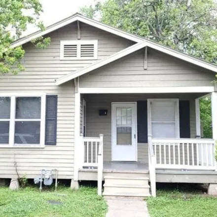 Buy this 3 bed house on 262 Royal Street in Lafayette, LA 70501