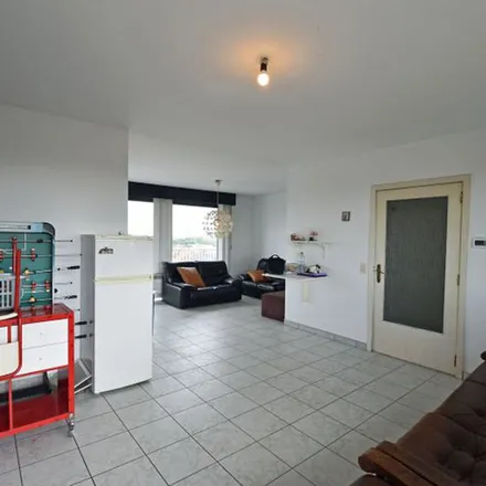 Rent this 3 bed apartment on Bike-Tuning in Molenstraat, 9900 Eeklo