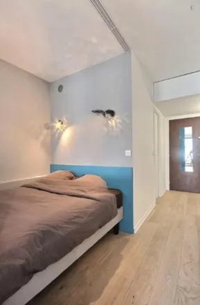 Image 2 - 11 Rue de Lourmel, 75015 Paris, France - Apartment for rent