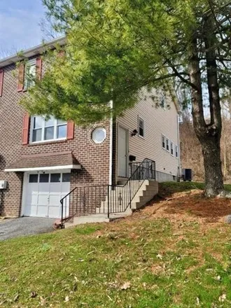 Rent this studio townhouse on Lehigh County District Justice 31-1-06 in 565 West Lehigh Street, Bethlehem