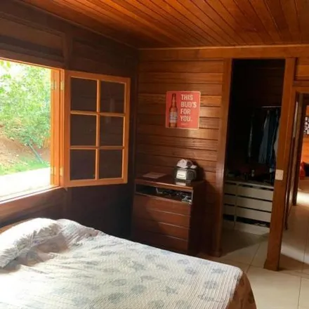 Buy this 3 bed house on Rodovia Prefeito Américo Renê Giannetti in Base da Torre do Teleférico da Cimento Portland Itaú, São José da Lapa - MG