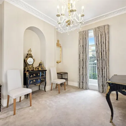 Image 3 - 2-22 Chester Row, London, SW1W 9JF, United Kingdom - Apartment for rent