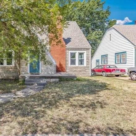 Buy this 4 bed house on 815 S Madison Ave in Wichita, Kansas