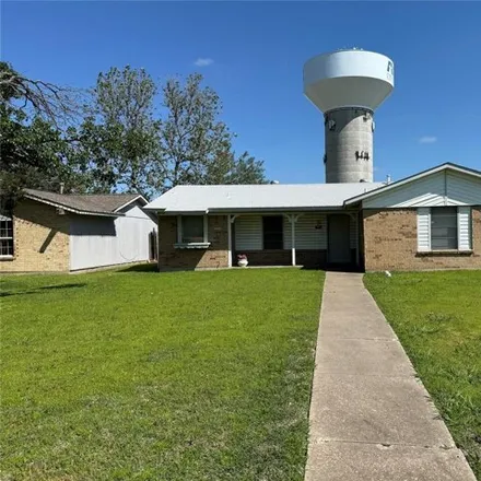 Buy this 3 bed house on 909 Meadow Mead Drive in Allen, TX 75003